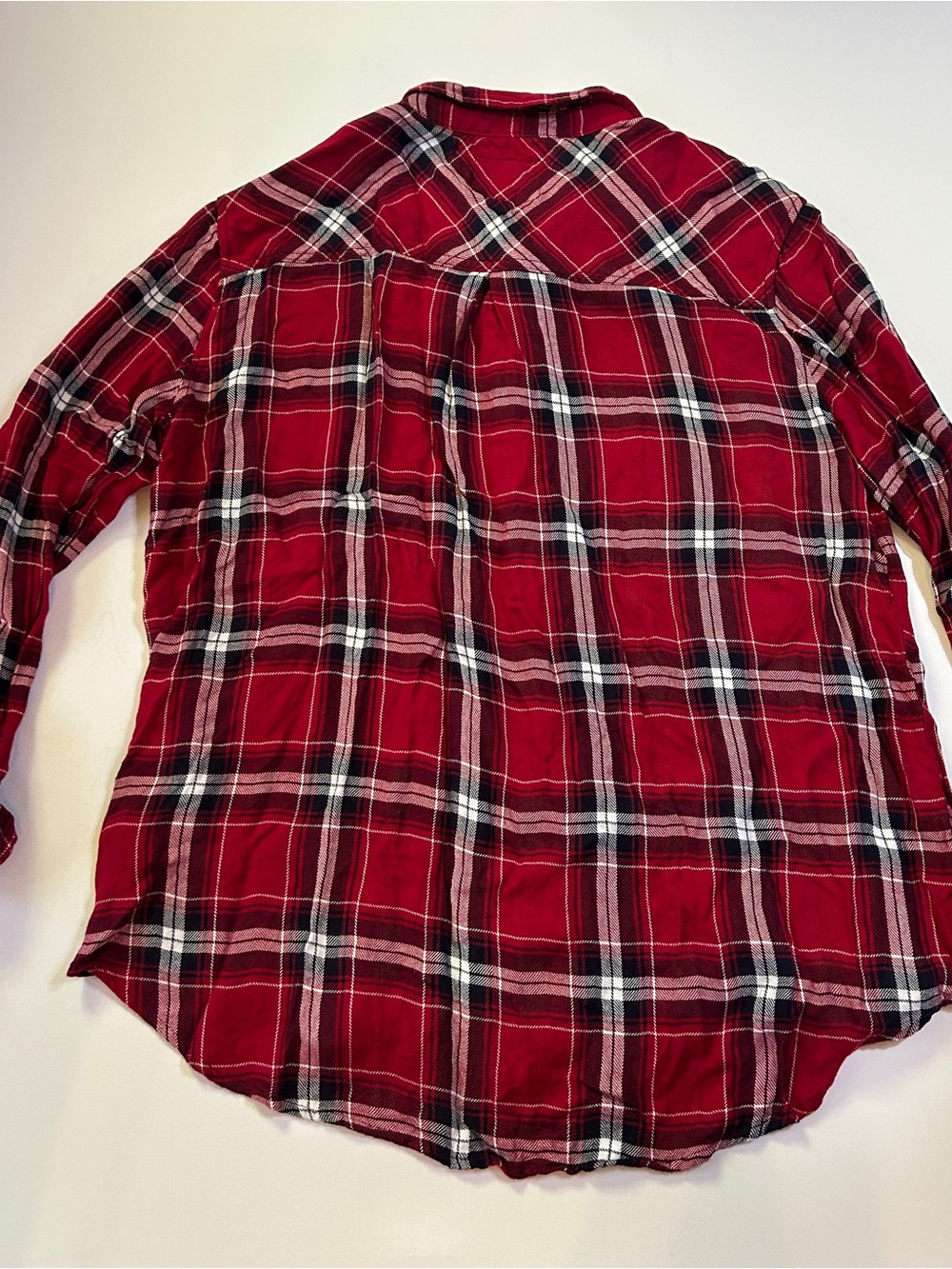 Rails Red Plaid Button Down Flannel Shirt Women’s XL NWT Lightweight Rayon Top - Picture 2 of 8